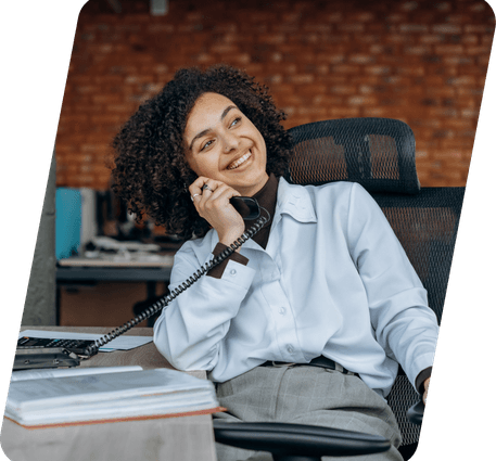 A Lenderater lending specialist on a call